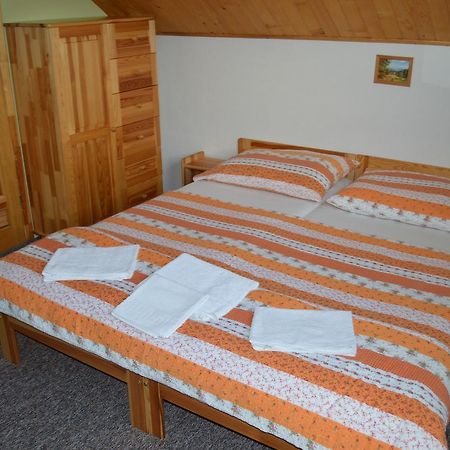 Ubytovanie Sokolica Červený Kláštor Bagian luar foto